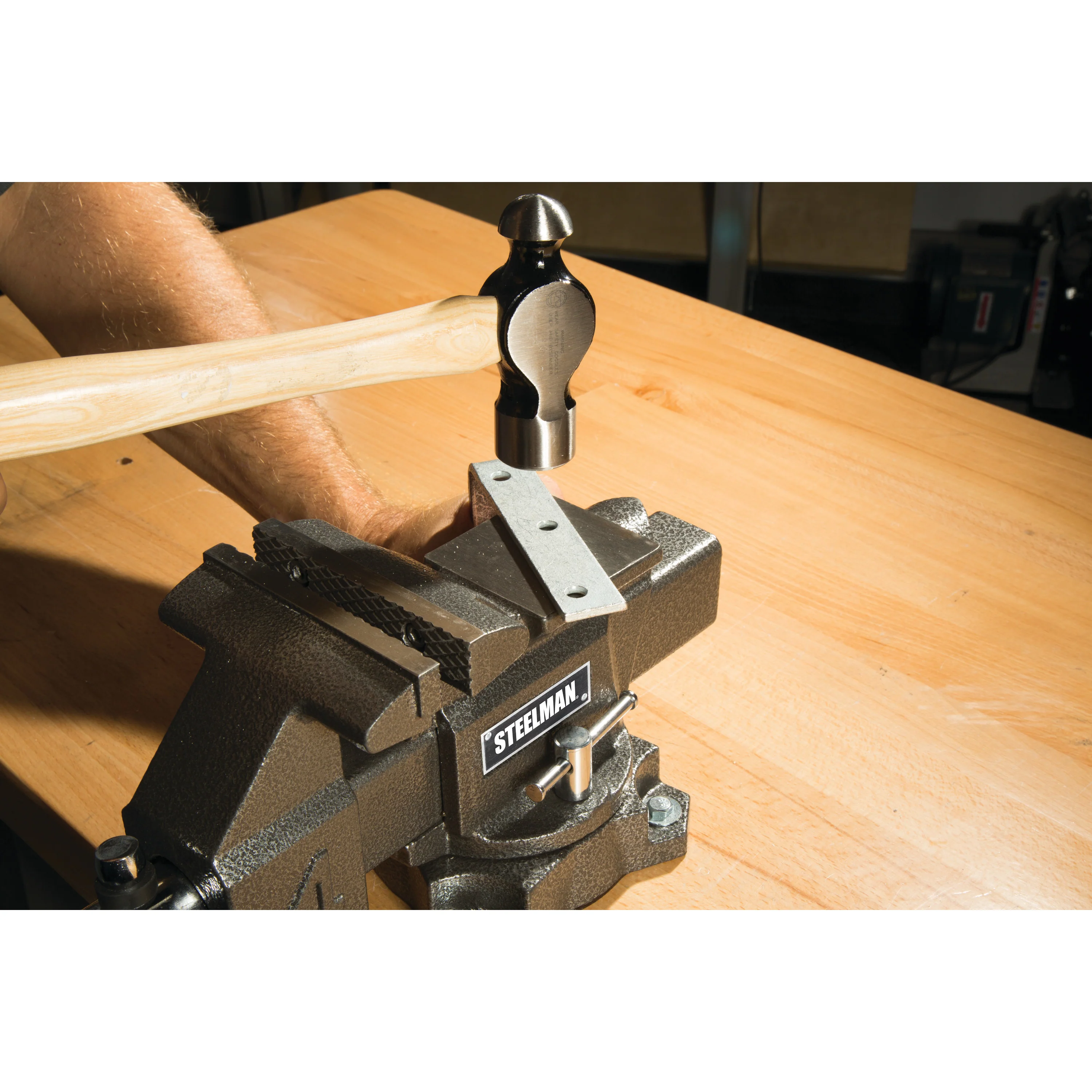 4-Inch Bench Vise with 360-degree Swivel Base, Serrated Steel Jaws, Gray - Image 9