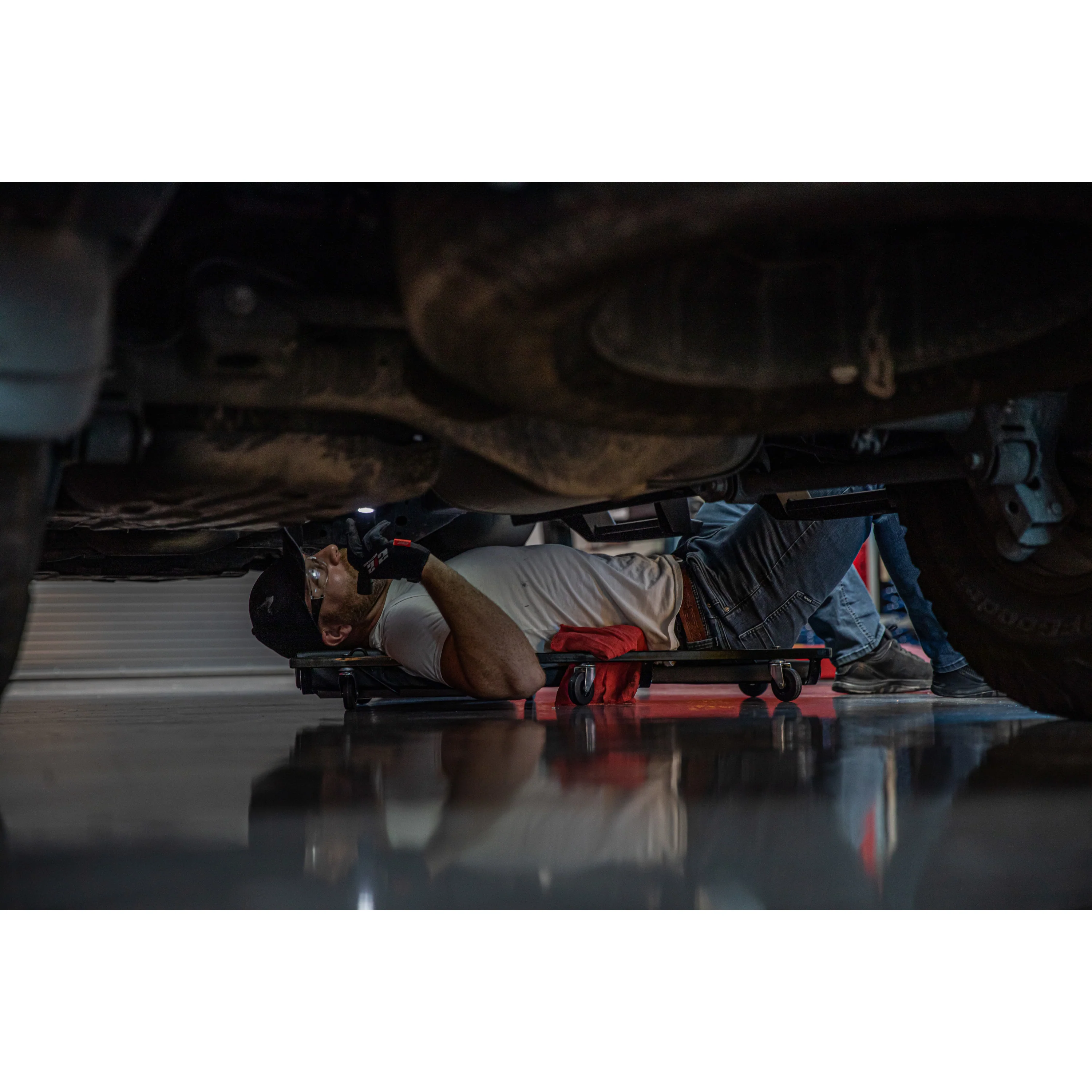 Heavy-Duty Low Profile 16.75-Inch Wide x 40-Inch Long Rolling Creeper with Adjustable Headrest - Image 9