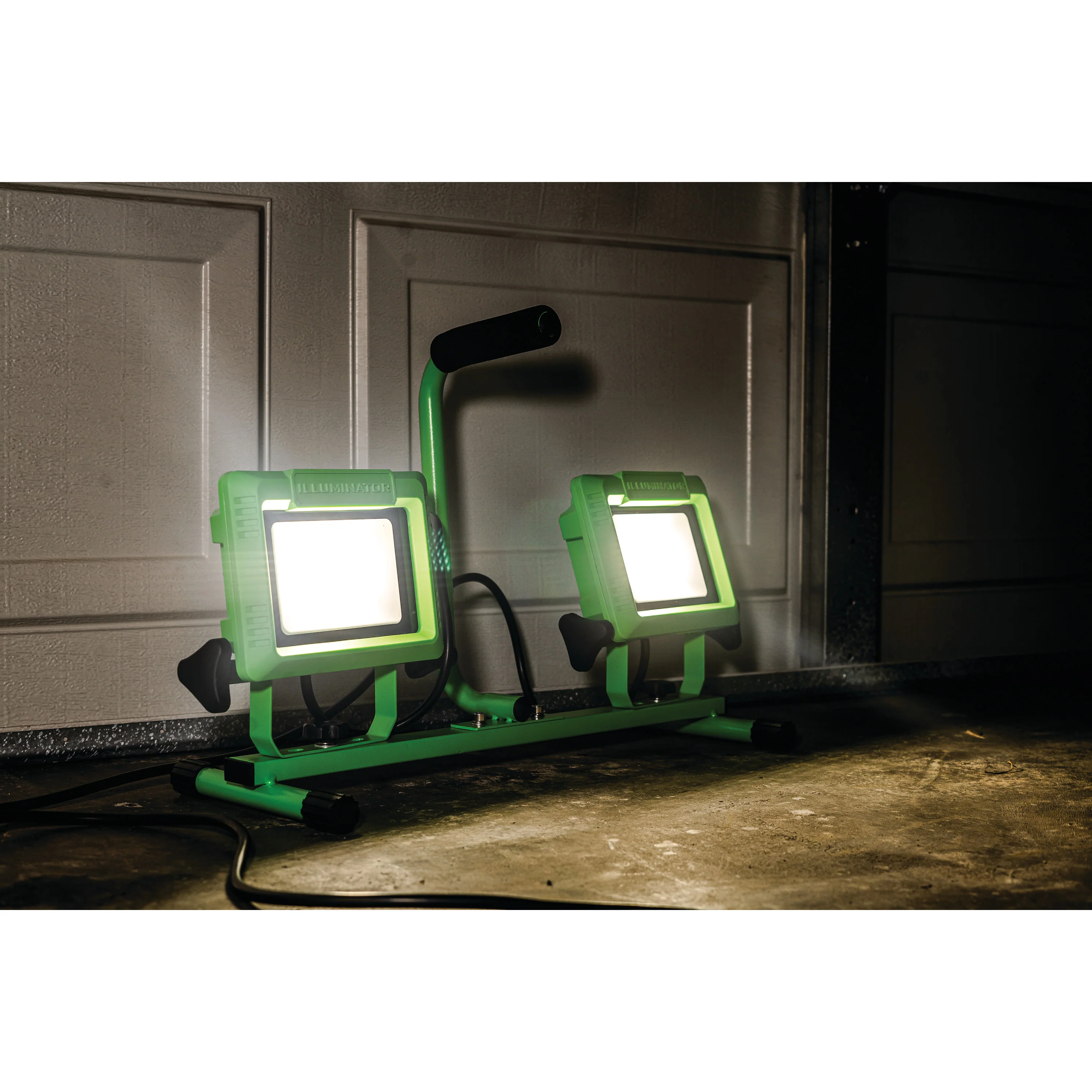 6,000-Lumen Dual Head LED Portable Flood Light with Detachable Metal Tripod, Splashproof Outdoor Enclosure, 8-Foot Power Cord - Image 9