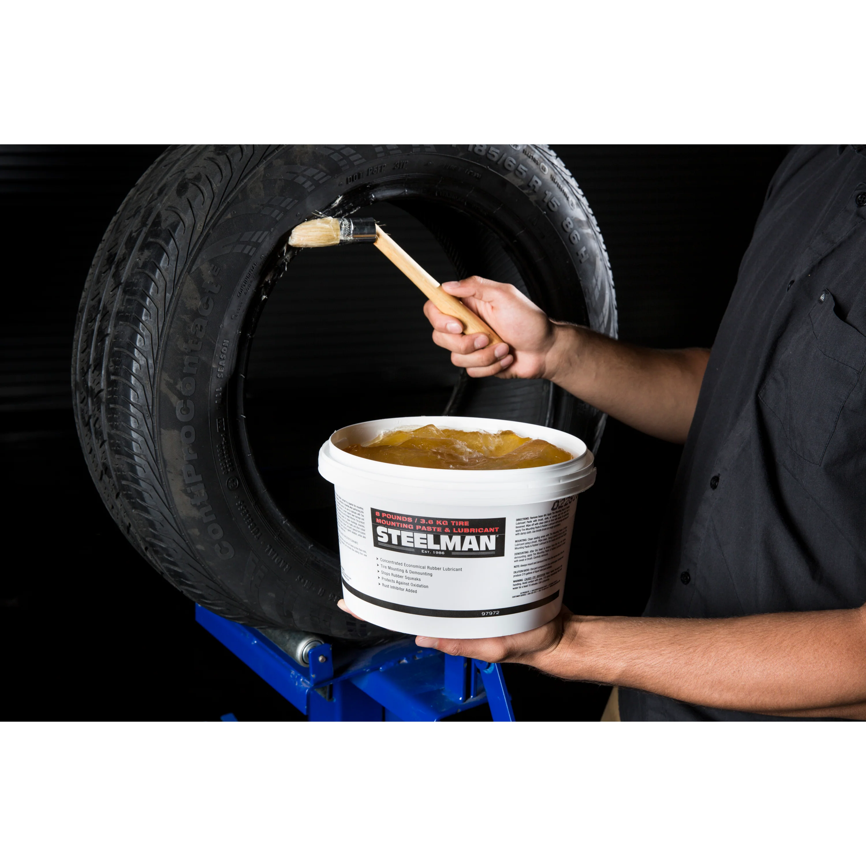 7.8-Pound Tire Mounting Paste and Rubber Lubricant Bucket - Image 3
