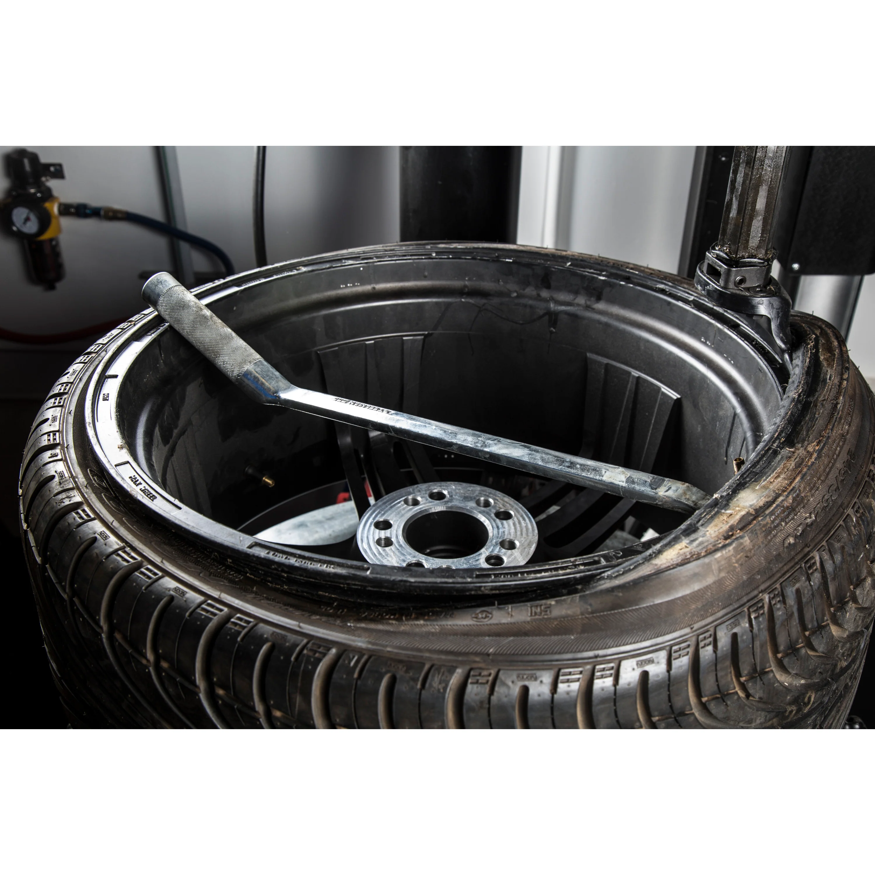 Low Profile Tire Removal Tool - Image 5