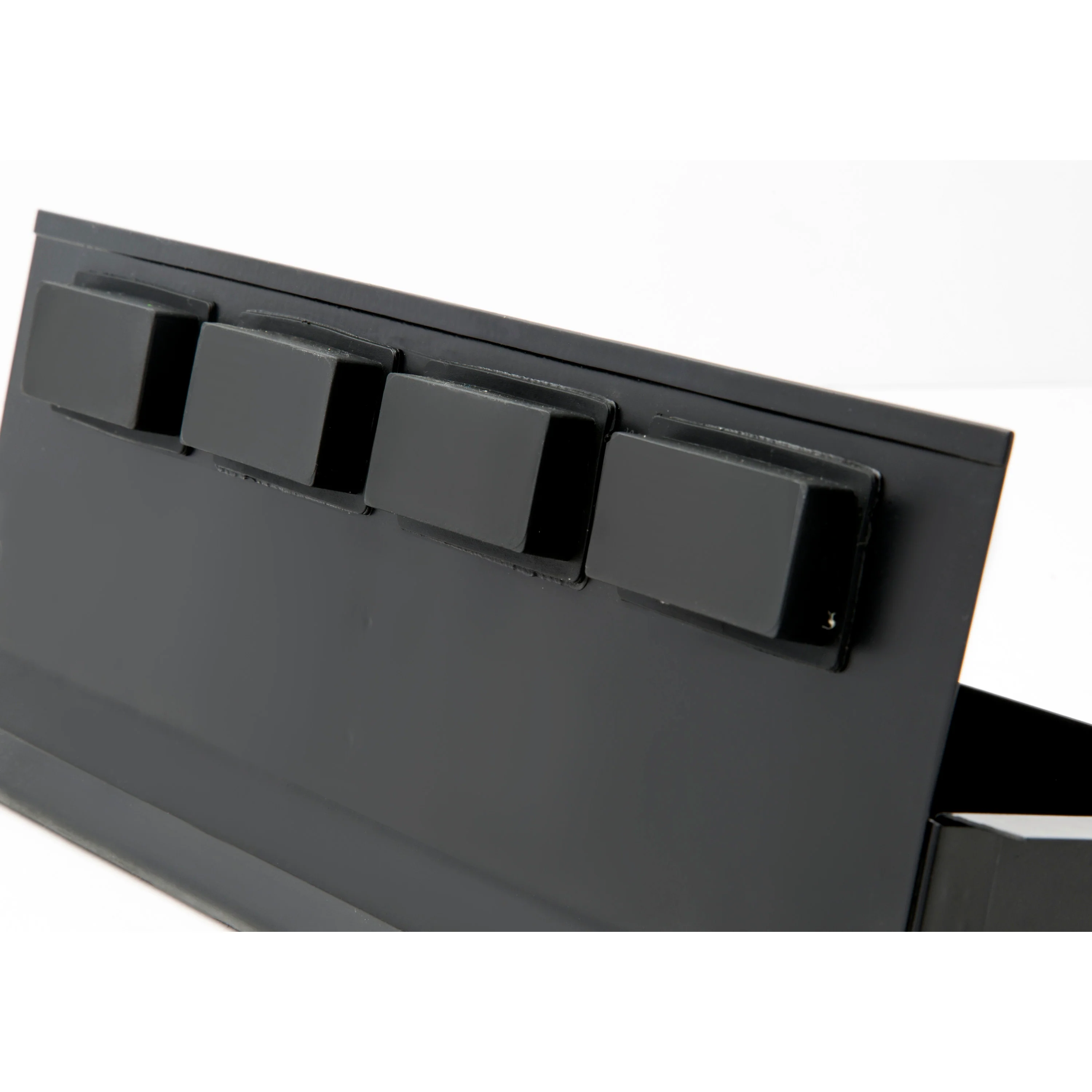 Non-Marring Magnetic Parts Tray with 6 Screwdriver / Tool Holders - Image 4