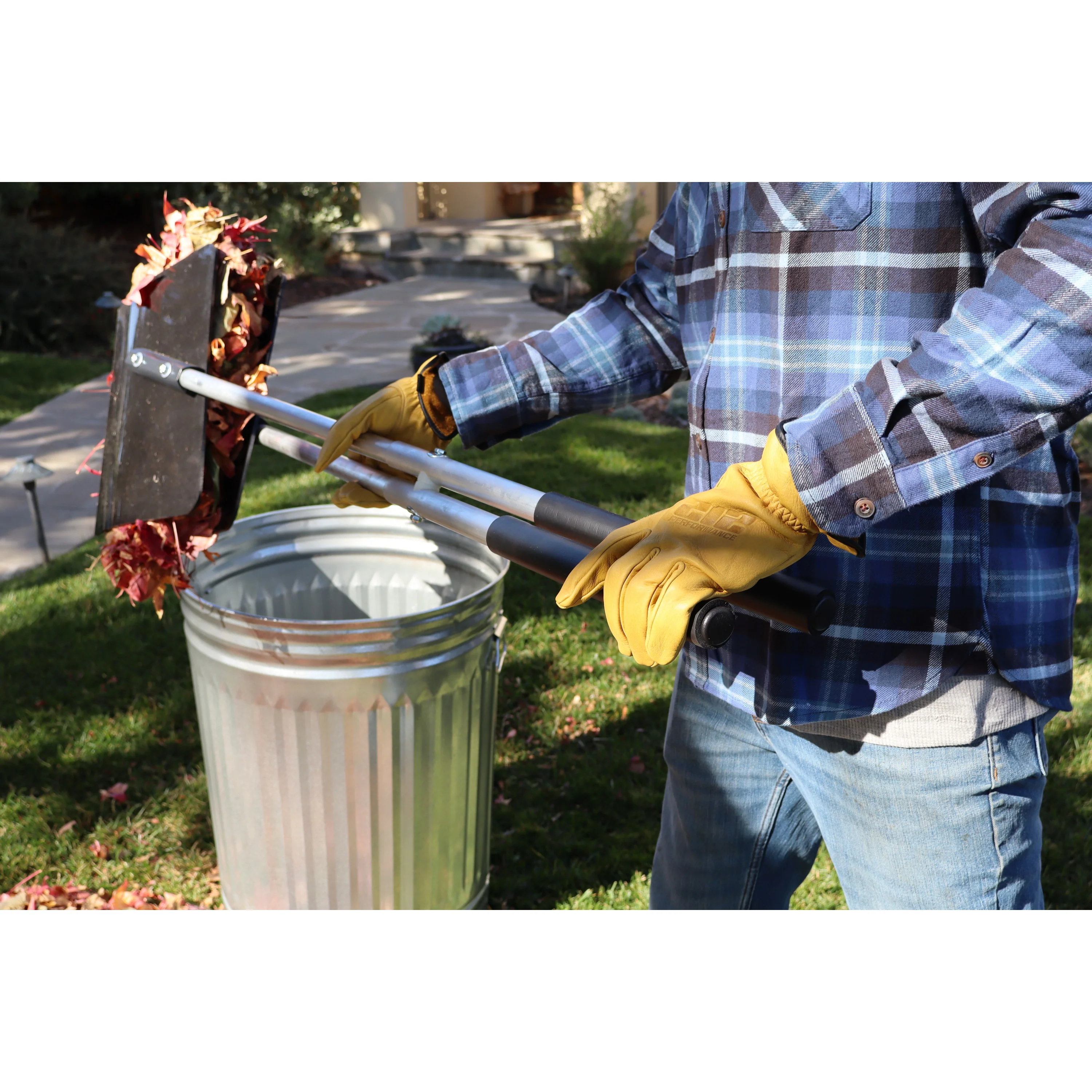 42-inch Yard Waste and Leaf Pickup Tool - Image 9