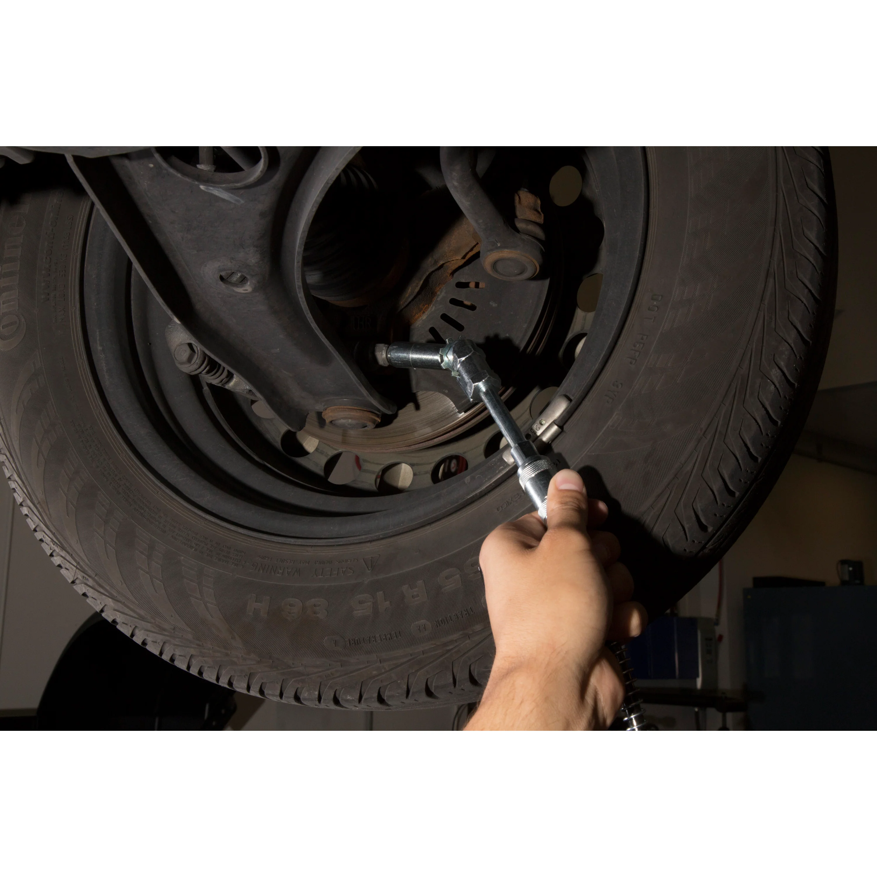 360-Degree Locking Swivel Grease Gun Adapter - Image 6